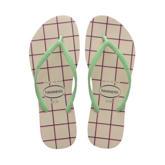 Imagem de Sandália havaianas feminina slim harmony bege palha/verde jardim 41/42